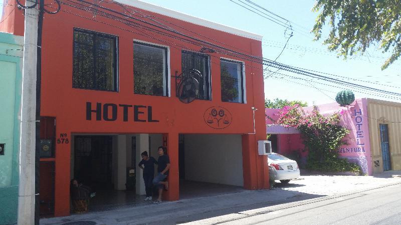 Hotel Aries Y Libra Mérida Exteriör bild